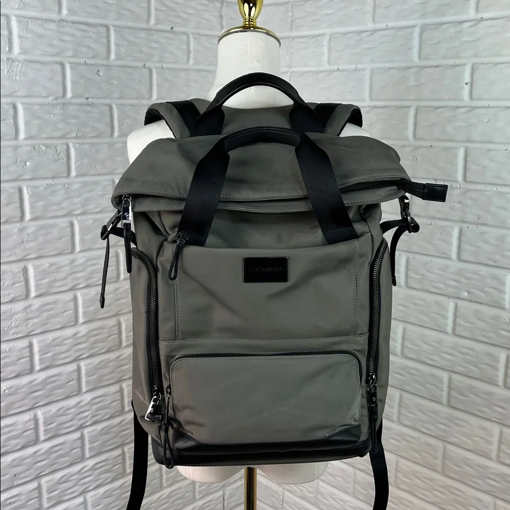 SAMSONIITE BACKPACK GREEN GRAY NYLON WITH BLACK COW LEATHER TRIM LAPTOP TRAVEL